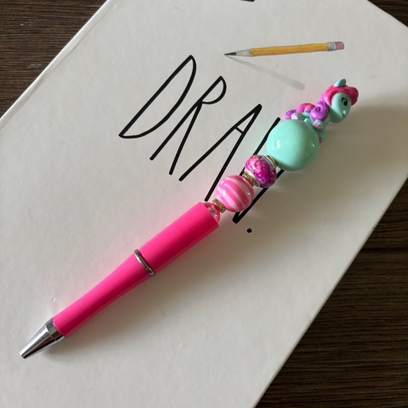 My Little Pony: Jazz Hooves handmade beaded pen - Picture 2 of 3